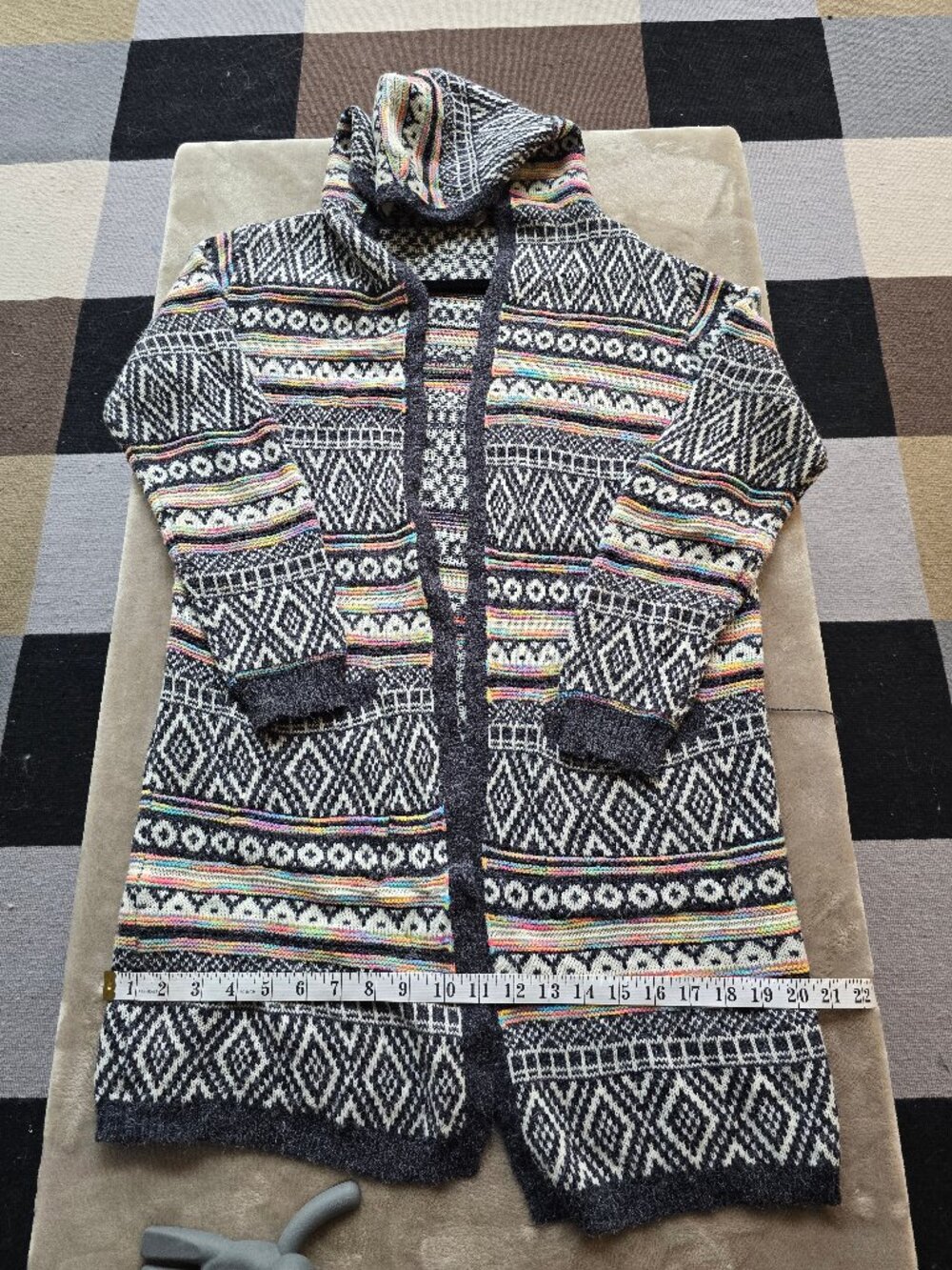 Monteau Los Angeles Aztec Hooded Cardigan Sweater Grey Knit Medium